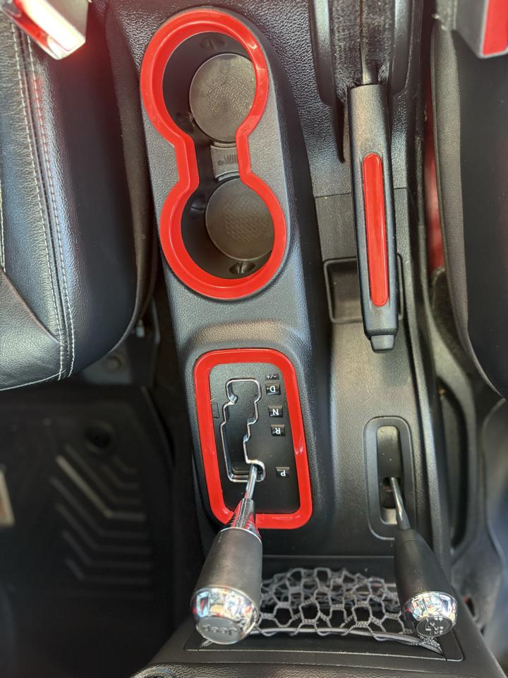 Jeep Wrangler Unlimited 4WD 4dr Sahara 2014