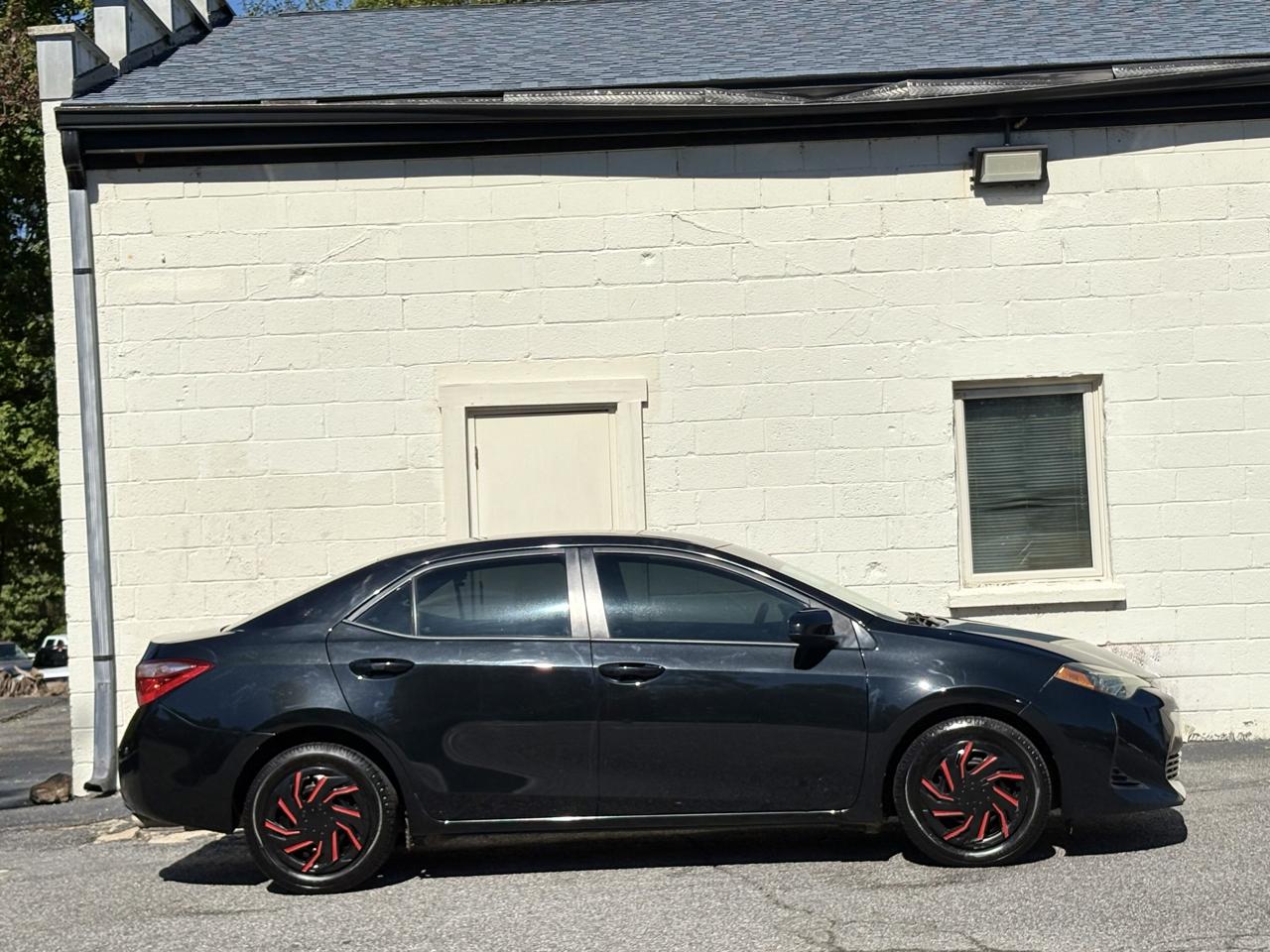Toyota Corolla XLE CVT (Natl) 2019