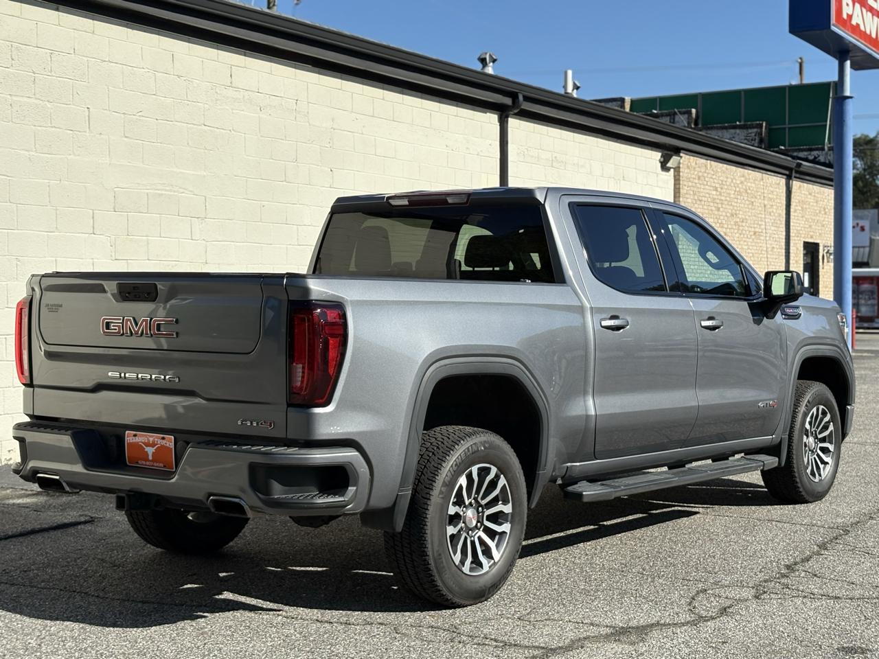 GMC Sierra 1500 4WD Crew Cab 147" AT4 2021