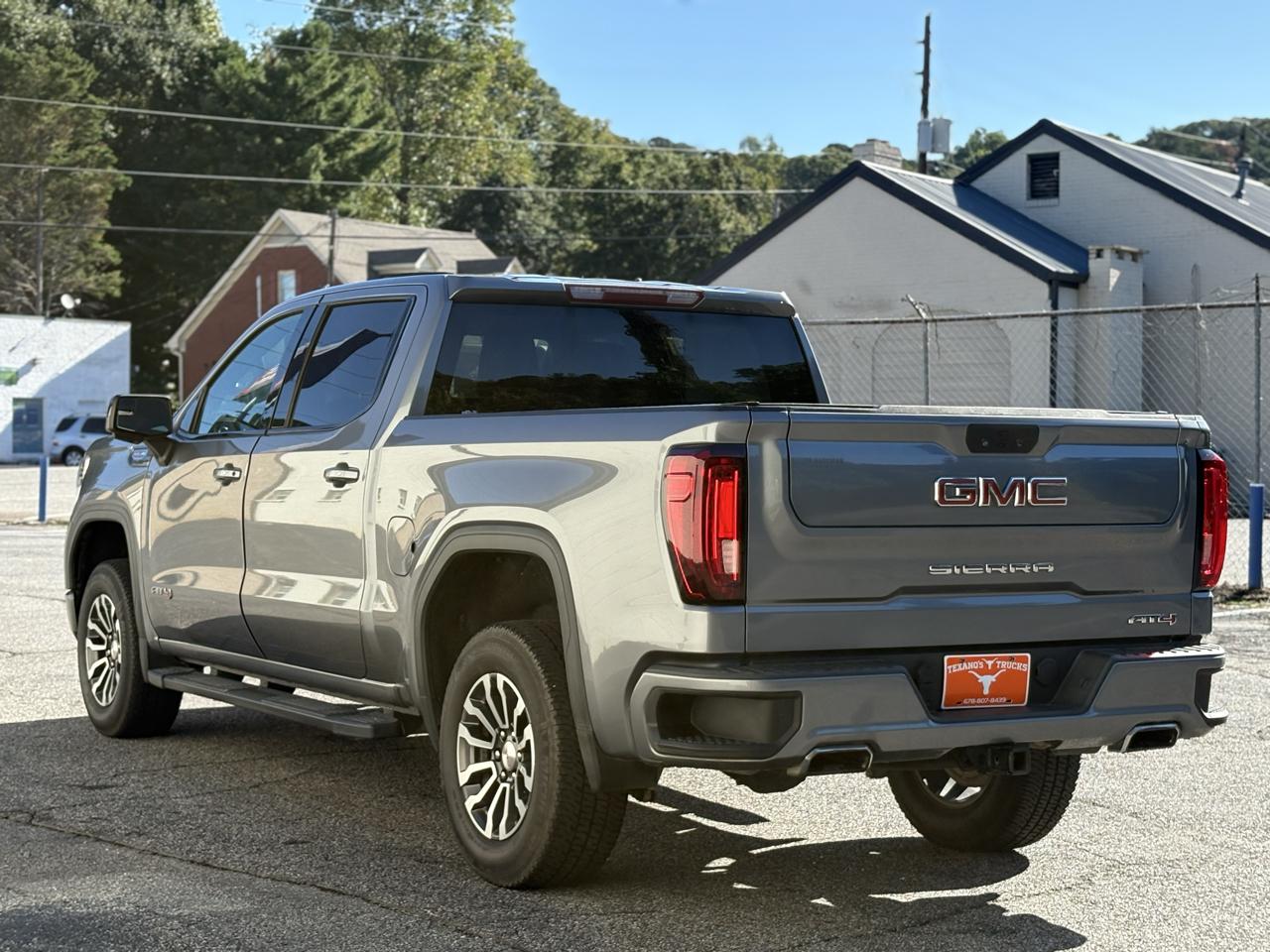 GMC Sierra 1500 4WD Crew Cab 147" AT4 2021