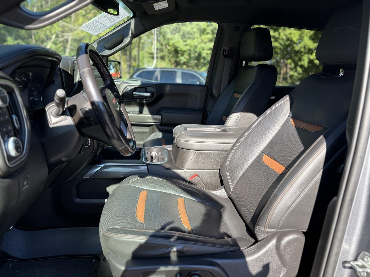 GMC Sierra 1500 4WD Crew Cab 147" AT4 2021
