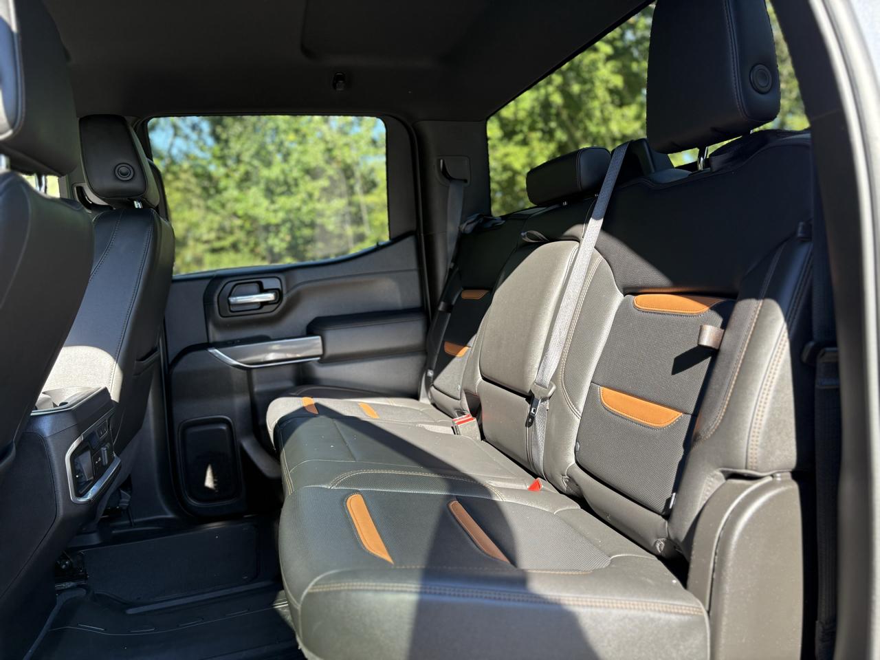 GMC Sierra 1500 4WD Crew Cab 147" AT4 2021