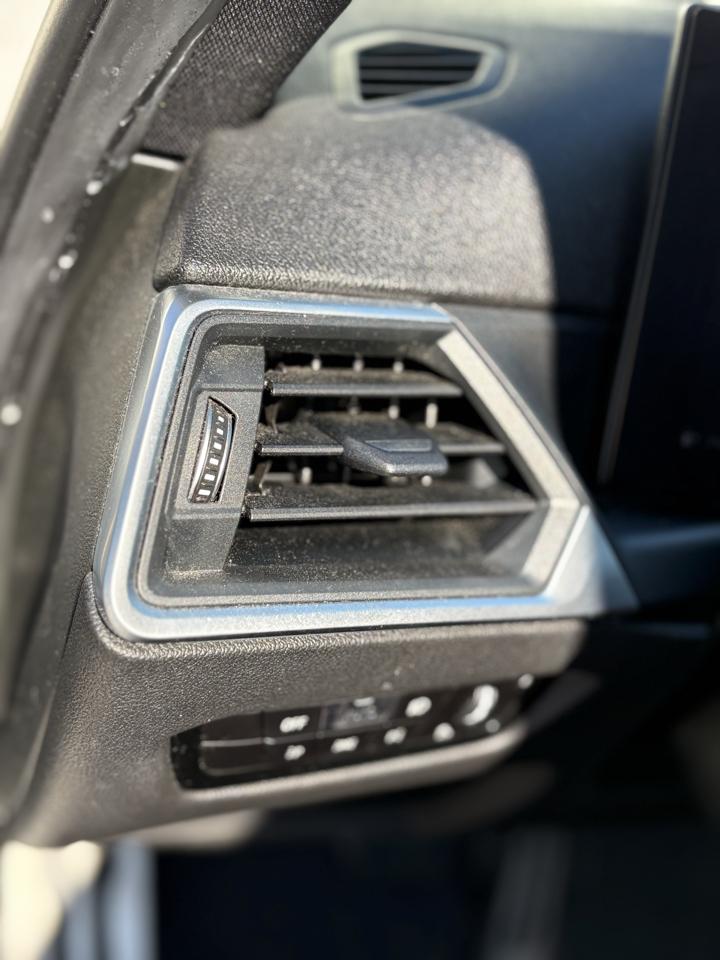 BMW 3 Series 330i Sedan 2023