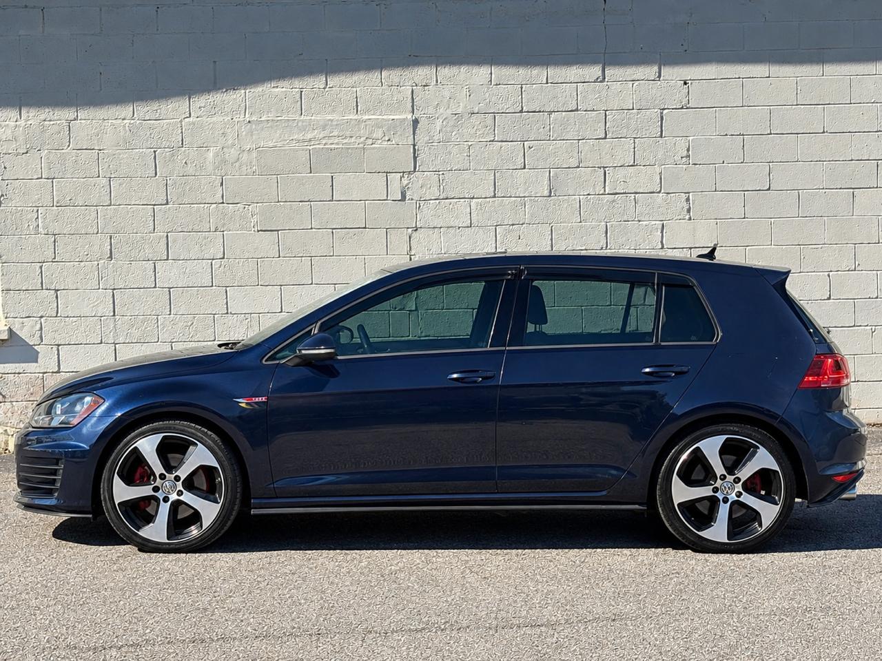 Volkswagen Golf GTI 2.0T 4-Door Autobahn DSG 2017