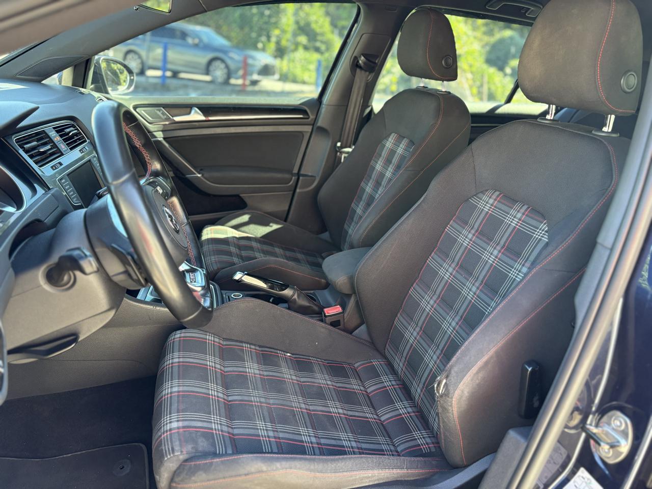 Volkswagen Golf GTI 2.0T 4-Door Autobahn DSG 2017