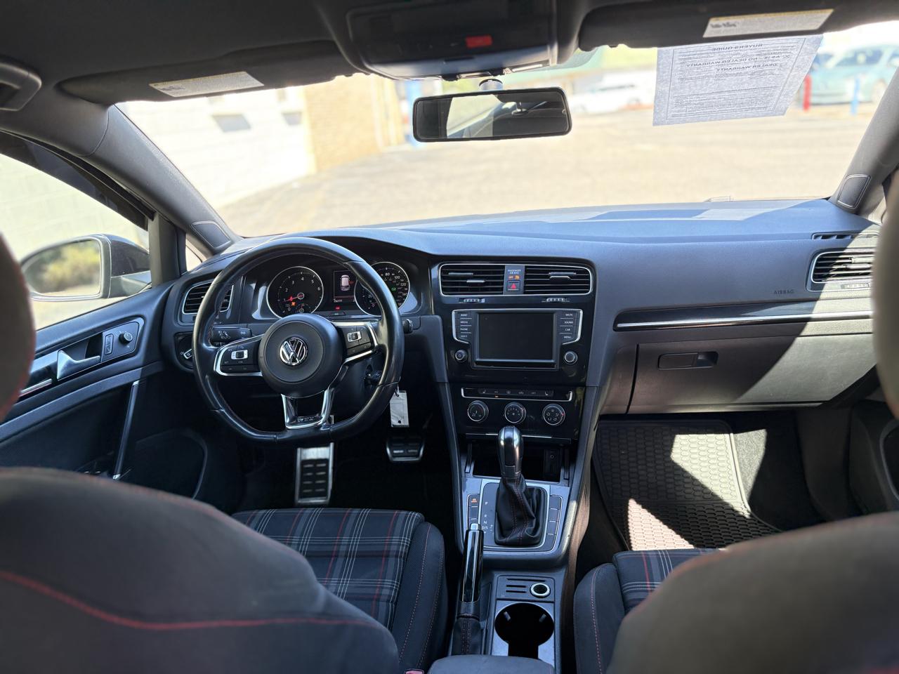 Volkswagen Golf GTI 2.0T 4-Door Autobahn DSG 2017