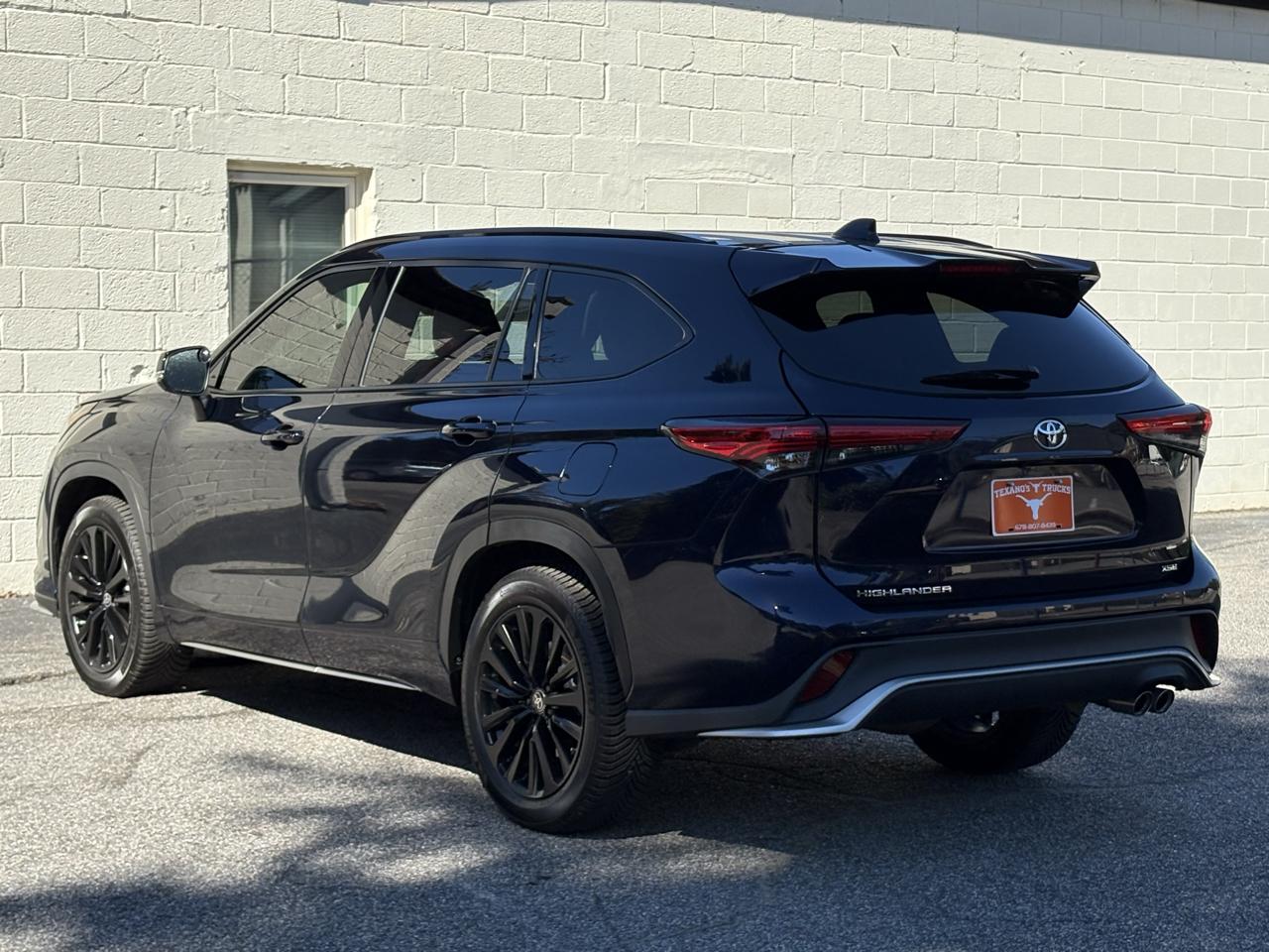 Toyota Highlander Platinum FWD (Natl) 2023