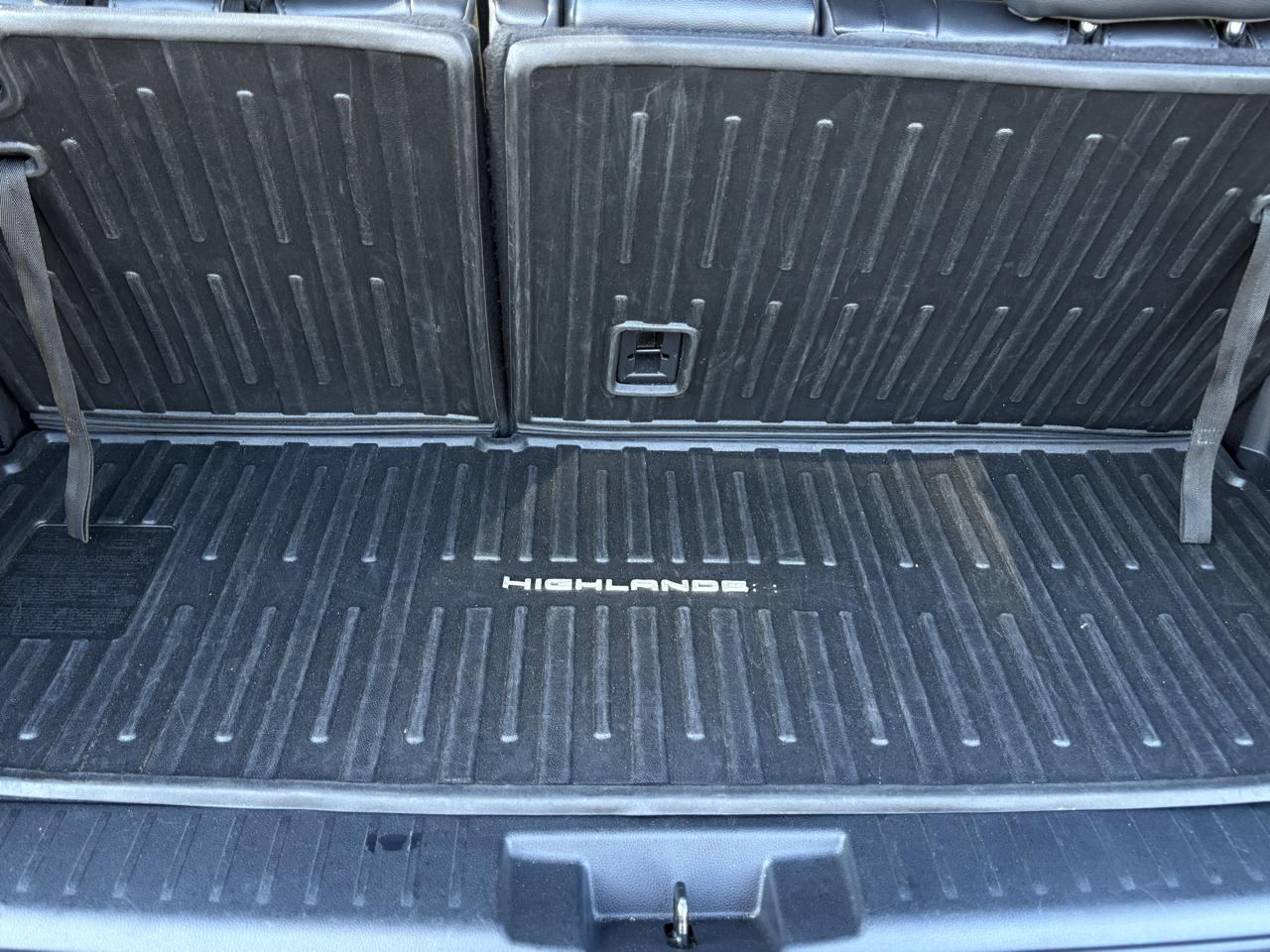 Toyota Highlander Platinum FWD (Natl) 2023
