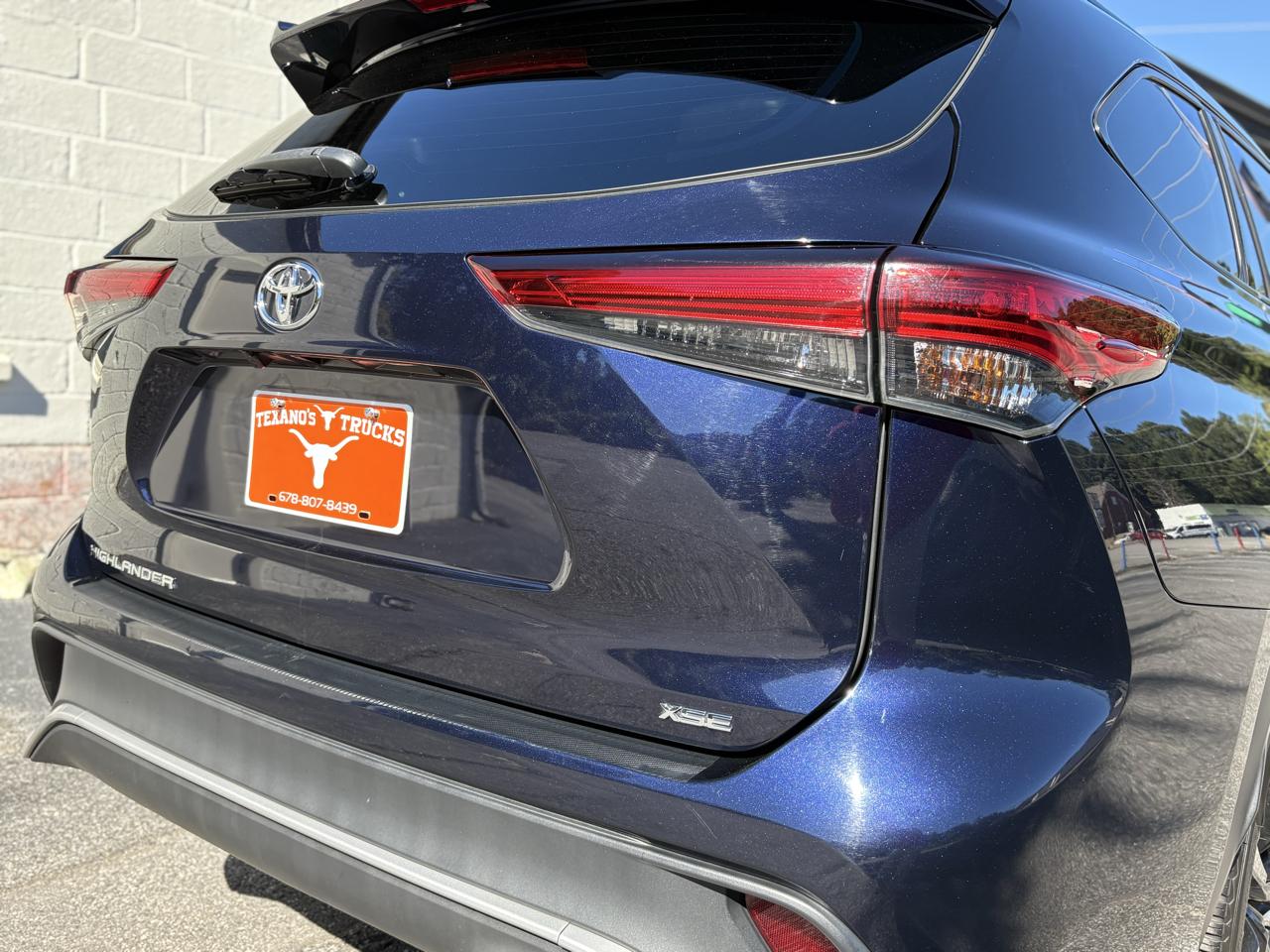 Toyota Highlander Platinum FWD (Natl) 2023