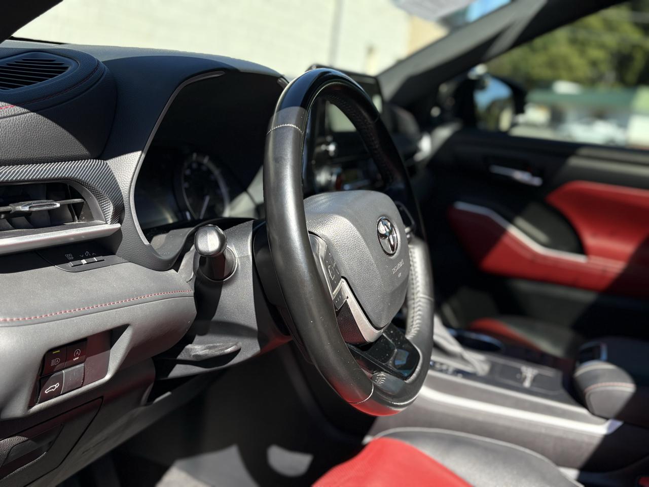 Toyota Highlander Platinum FWD (Natl) 2023