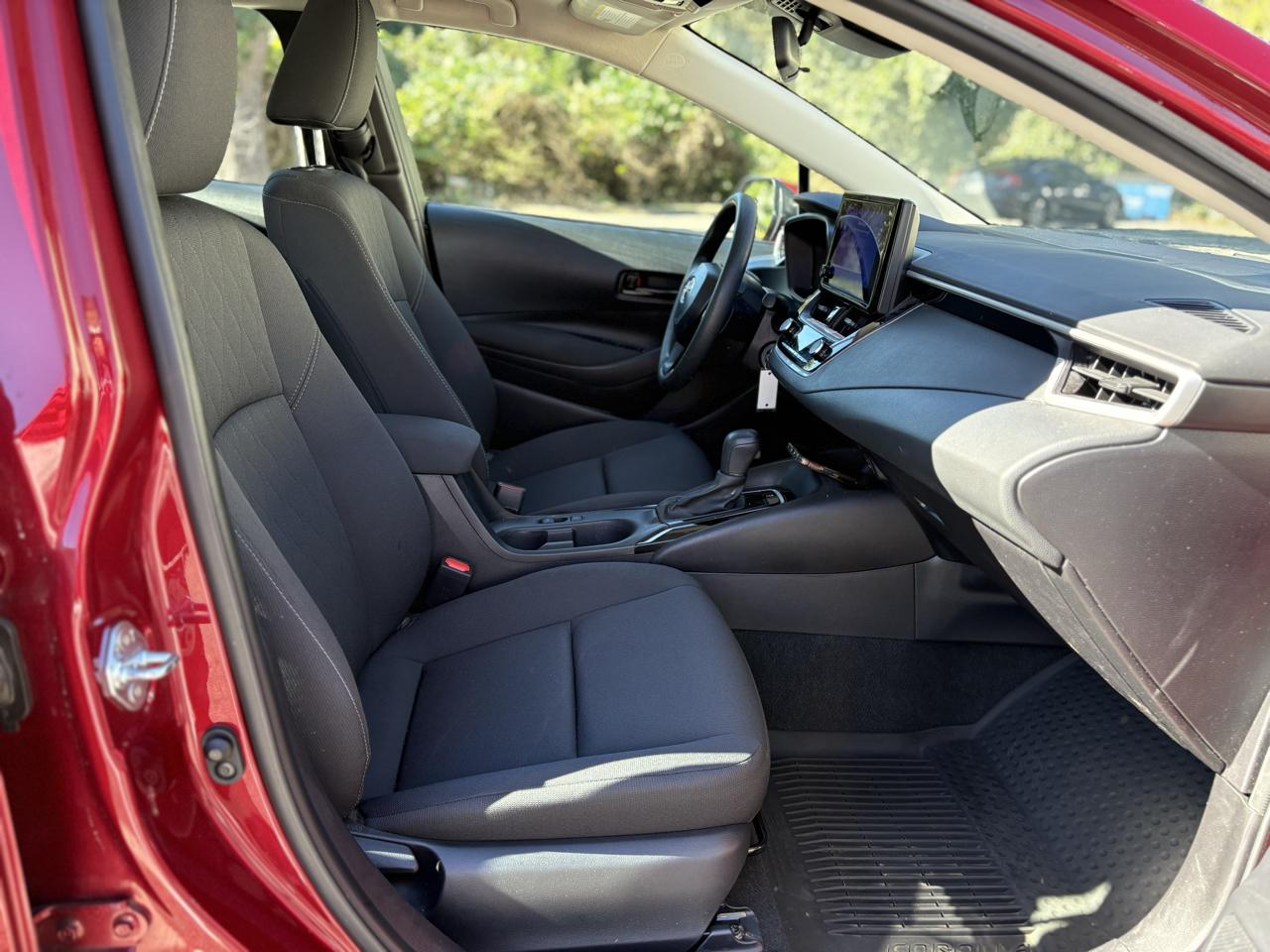 Toyota Corolla LE CVT (Natl) 2025