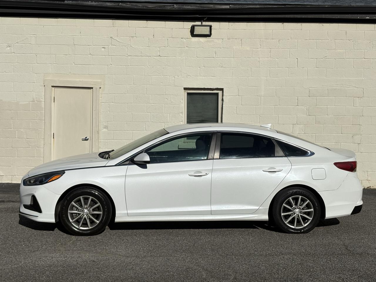 Hyundai Sonata SE 2.4L 2018