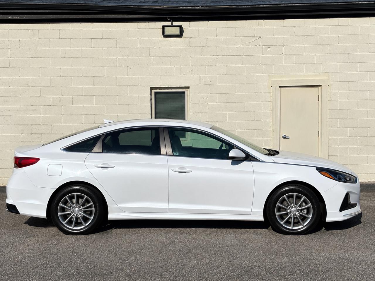 Hyundai Sonata SE 2.4L 2018