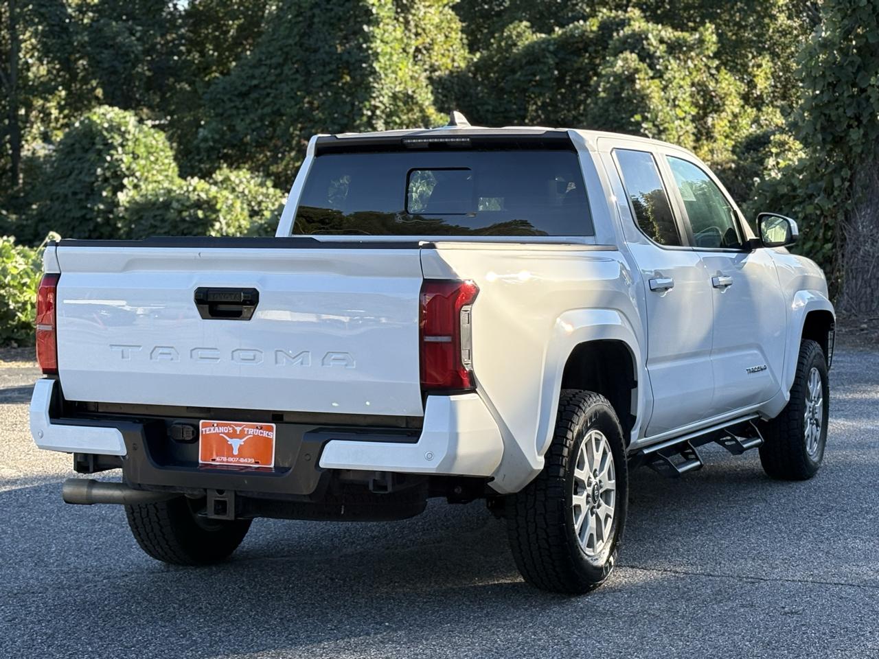 Toyota Tacoma 2WD TRD Sport Double Cab 5' Bed AT (Natl) 2024