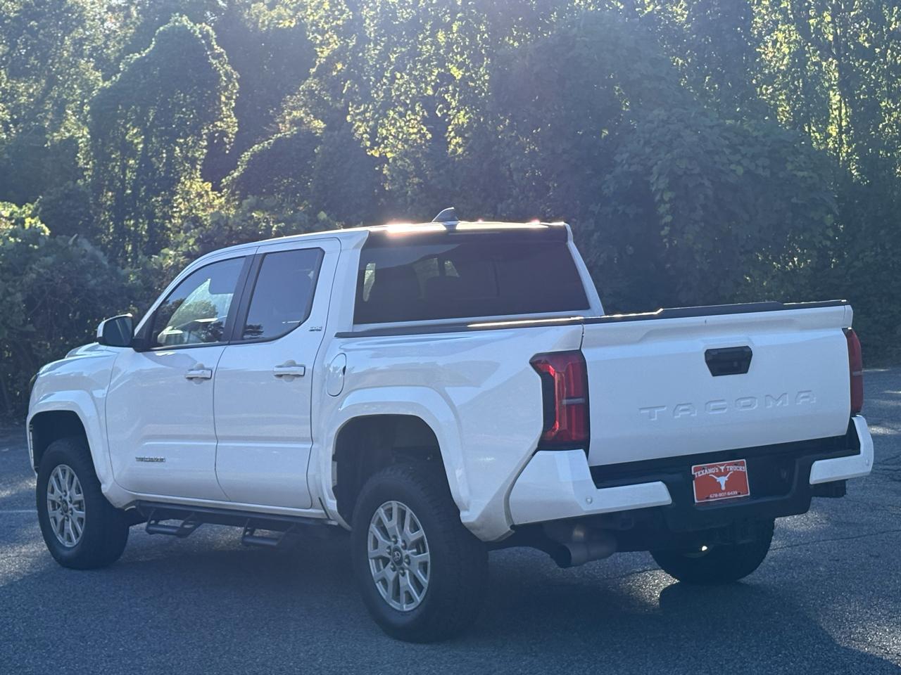 Toyota Tacoma 2WD TRD Sport Double Cab 5' Bed AT (Natl) 2024