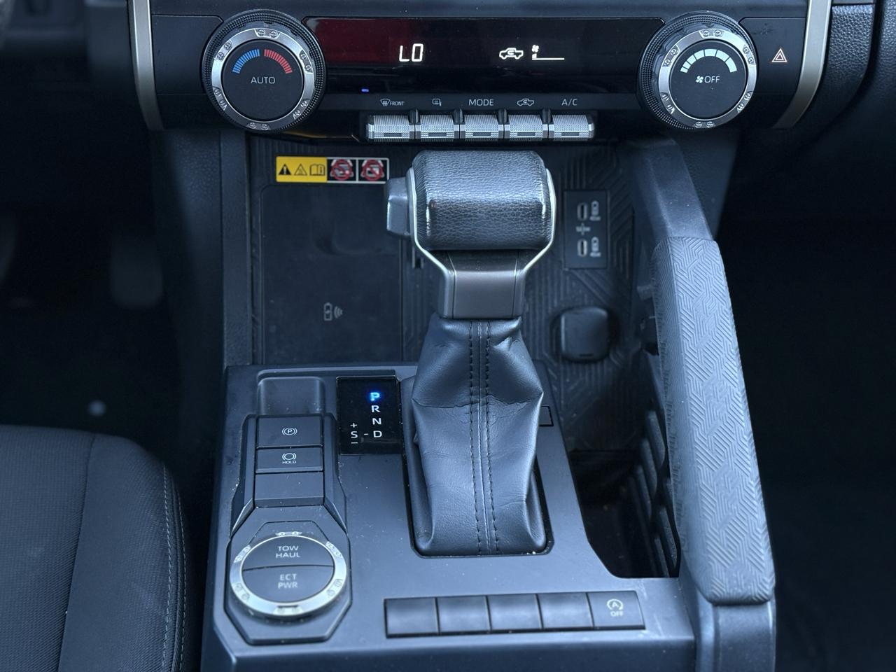 Toyota Tacoma 2WD TRD Sport Double Cab 5' Bed AT (Natl) 2024