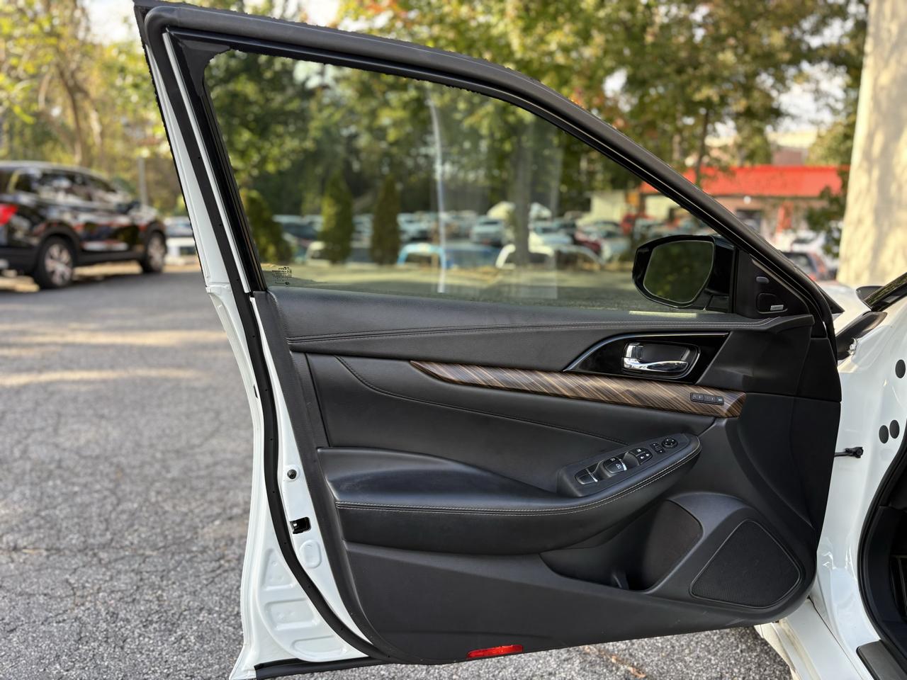 Nissan Maxima 4dr Sdn 3.5 SL 2016