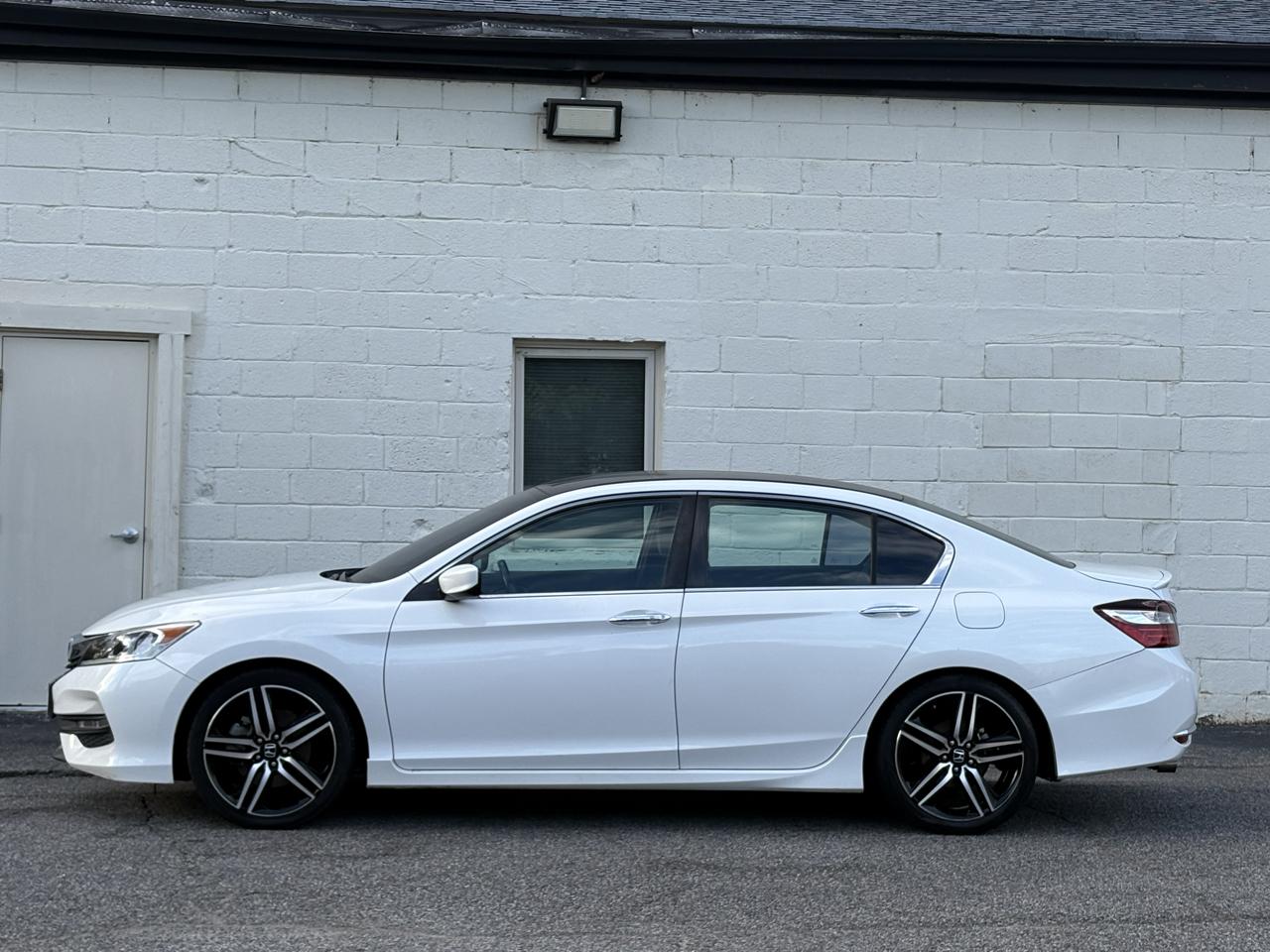 Honda Accord Sedan Sport CVT w/Honda Sensing 2017