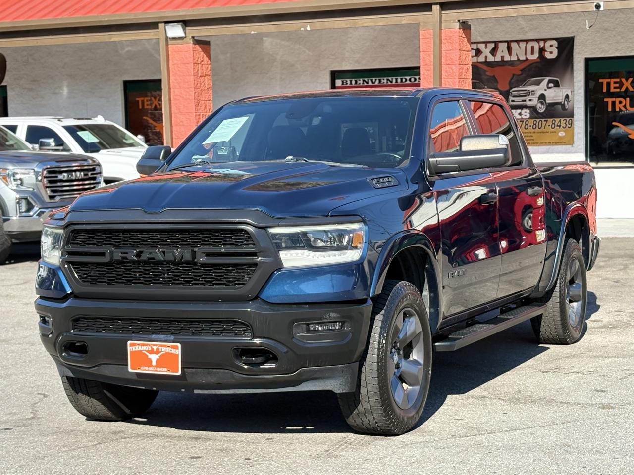 RAM 1500 Big Horn 4x4 Crew Cab 5'7" Box 2020