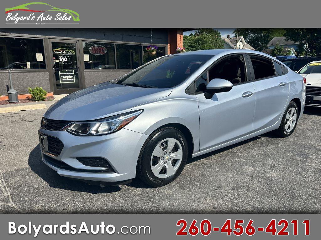 Used 2017 Chevrolet Cruze 4dr Sdn 1.4L LS w/1SB for Sale in Fort Wayne