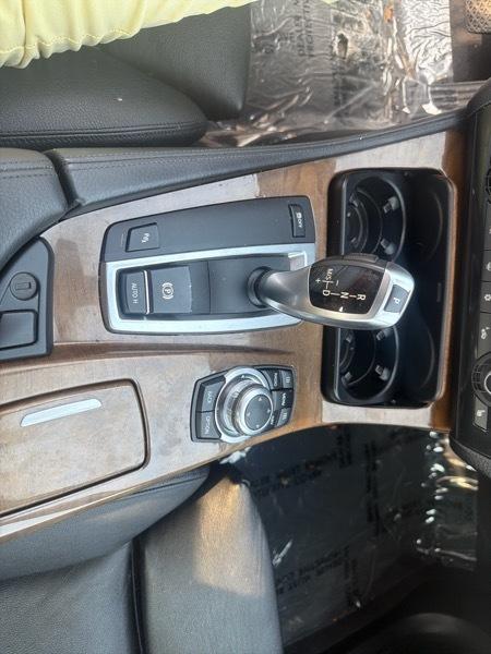 BMW 5-Series 528i 2011