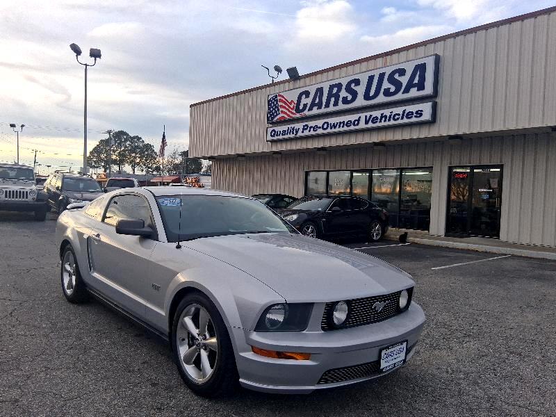 Ford Mustang GT Deluxe Coupe 2008