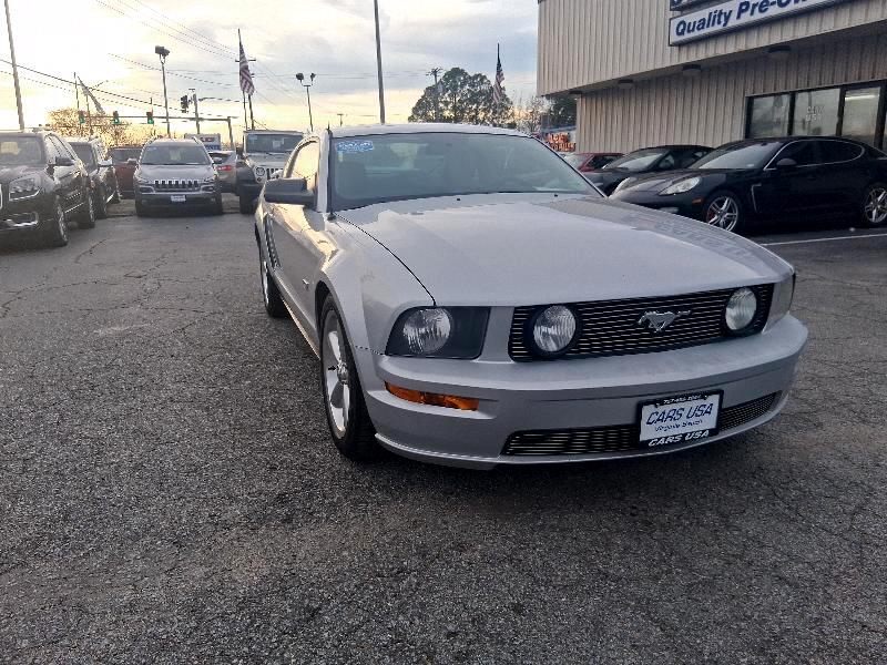 Ford Mustang GT Deluxe Coupe 2008