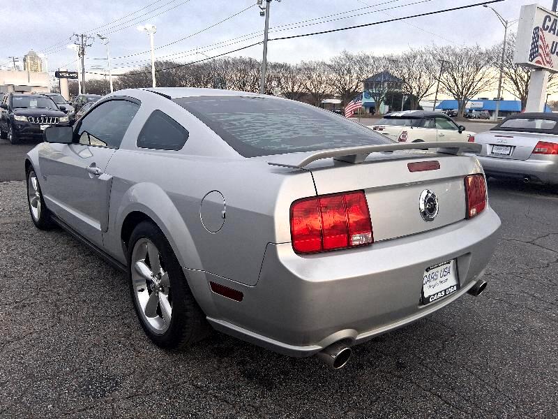 Ford Mustang GT Deluxe Coupe 2008