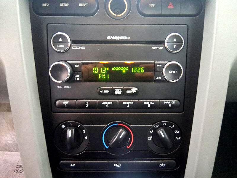 Ford Mustang GT Deluxe Coupe 2008