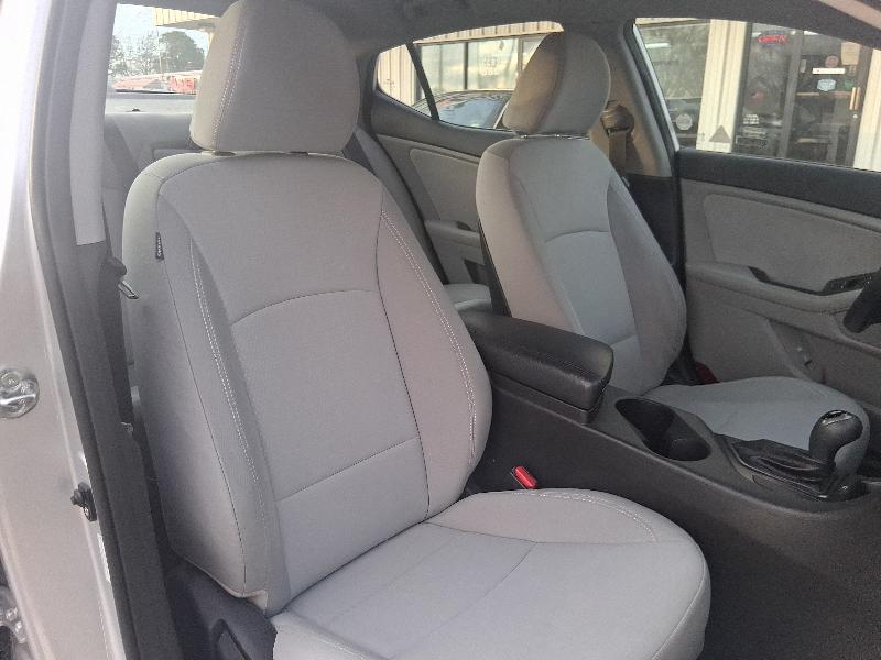 Kia Optima 4dr Sdn 2.4L Auto LX 2012