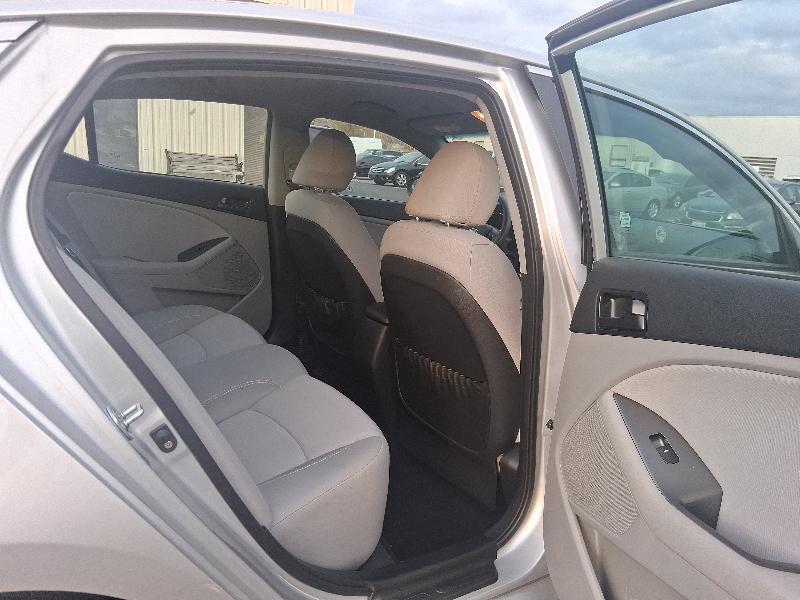 Kia Optima 4dr Sdn 2.4L Auto LX 2012