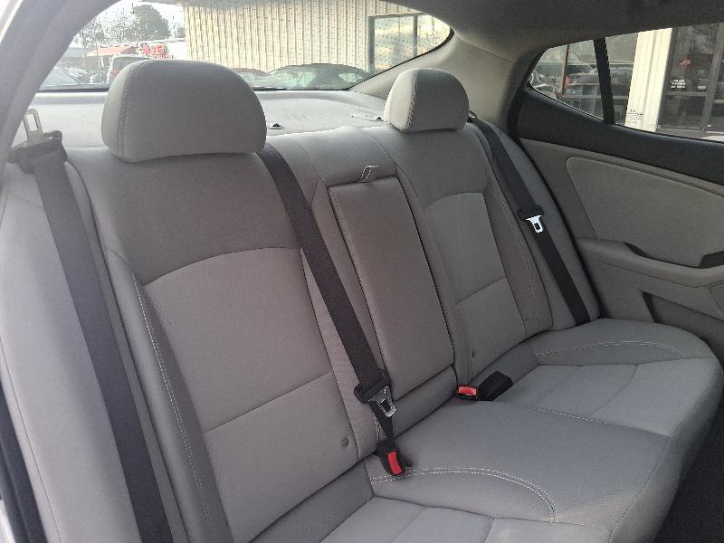 Kia Optima 4dr Sdn 2.4L Auto LX 2012