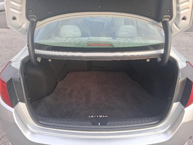 Kia Optima 4dr Sdn 2.4L Auto LX 2012