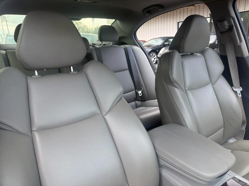 Acura TLX 8-Spd DCT 2016
