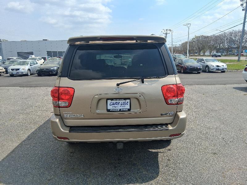 Toyota Sequoia Limited 2WD 2007
