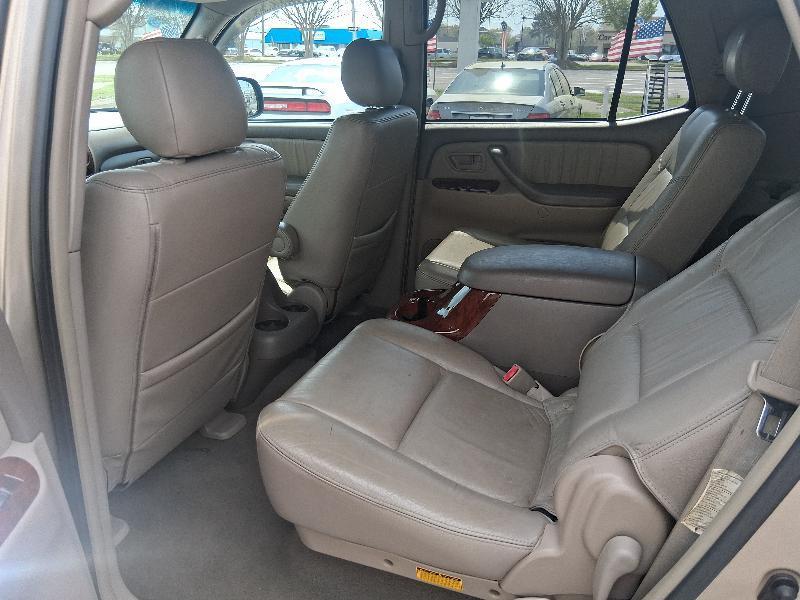 Toyota Sequoia Limited 2WD 2007