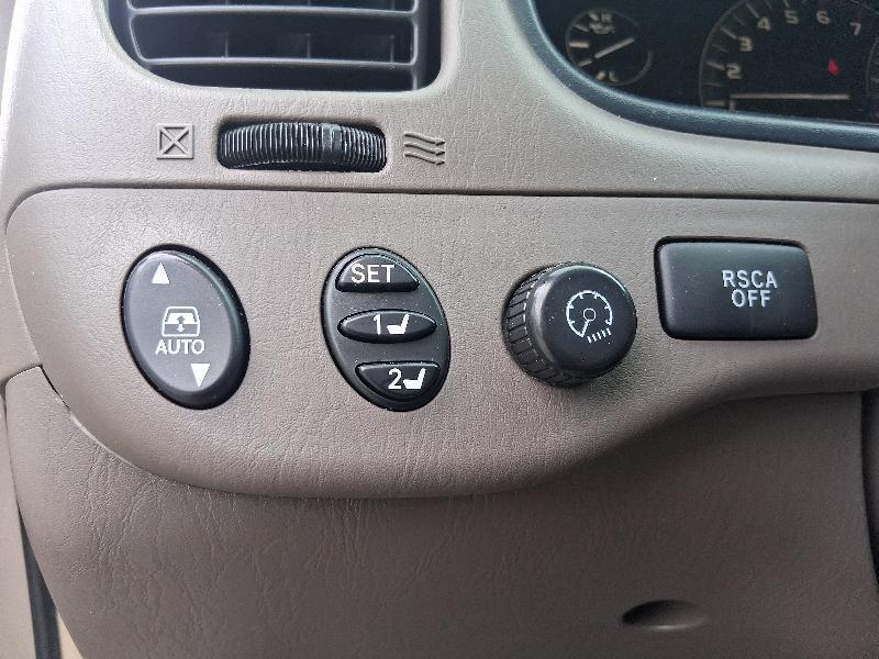 Toyota Sequoia Limited 2WD 2007