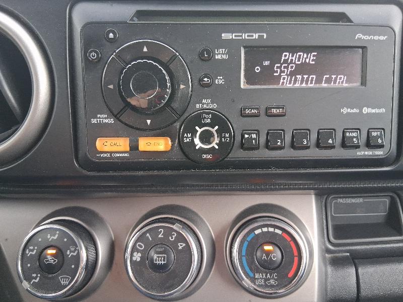 2013 Scion xB photo 29