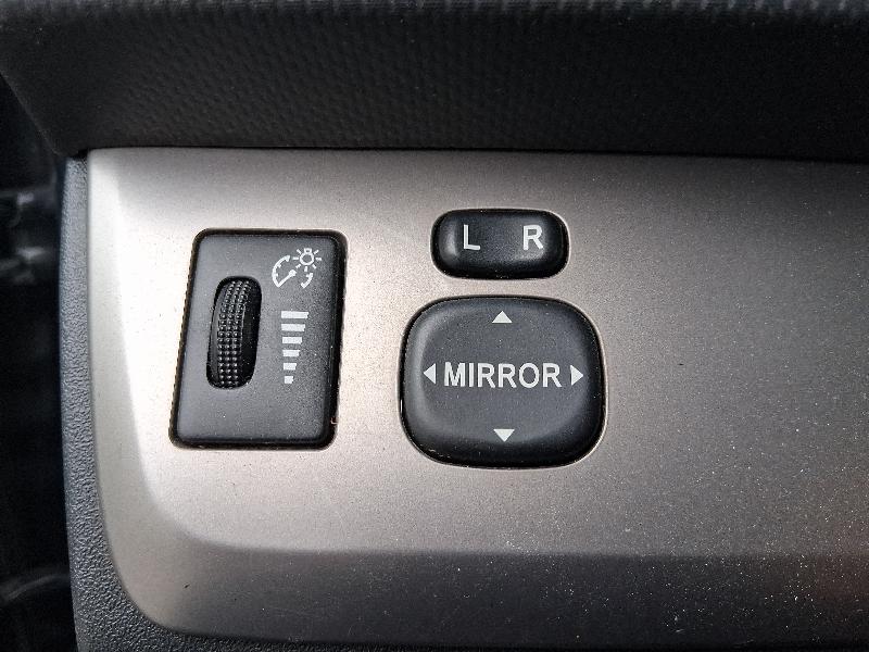 2013 Scion xB photo 34