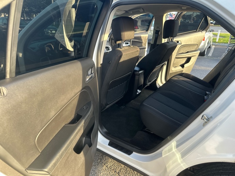 2014 Chevrolet Equinox LS photo 11
