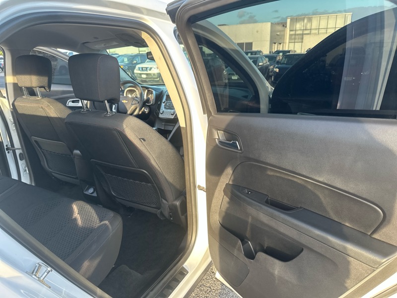 2014 Chevrolet Equinox LS photo 14
