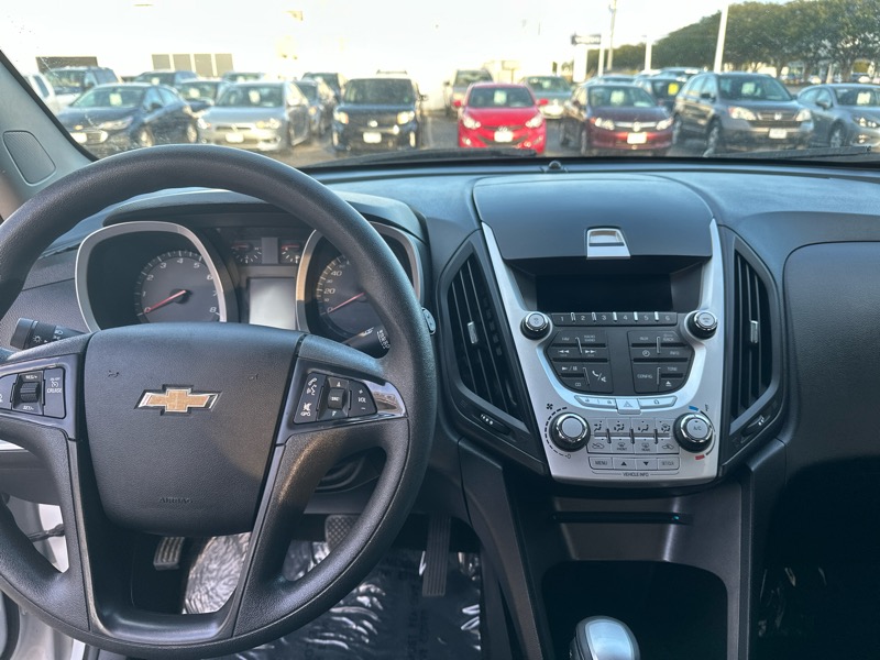 2014 Chevrolet Equinox LS photo 20