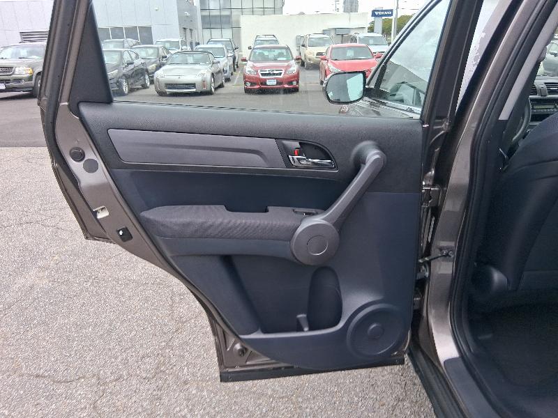 2009 Honda CR-V LX photo 25
