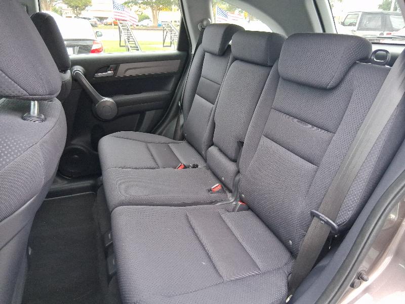 2009 Honda CR-V LX photo 27
