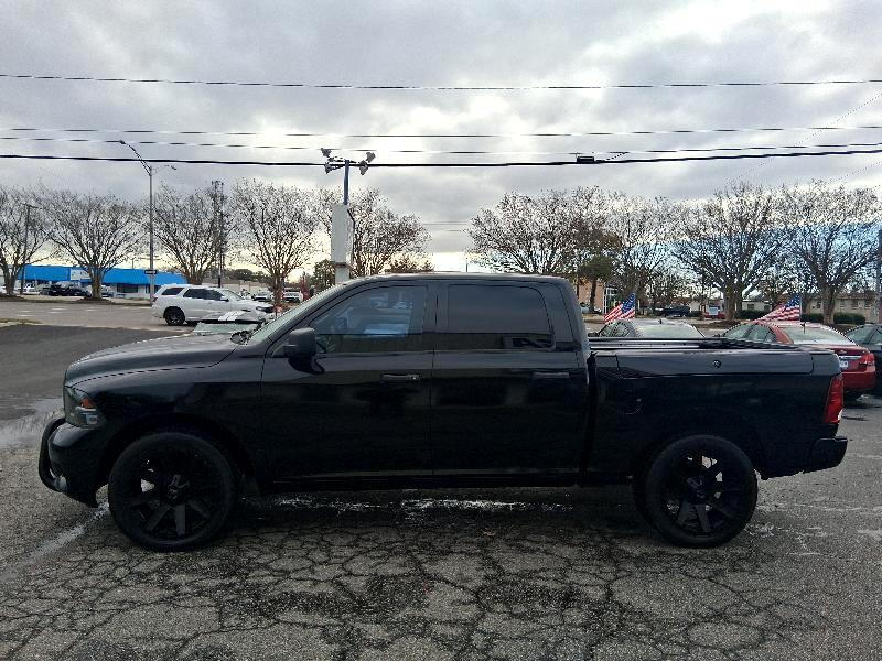 RAM 1500 ST Crew Cab 2WD 2012