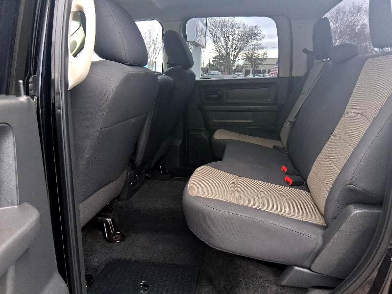 RAM 1500 ST Crew Cab 2WD 2012