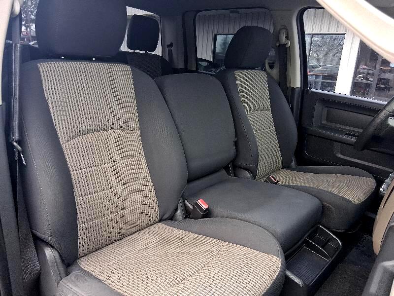 RAM 1500 ST Crew Cab 2WD 2012