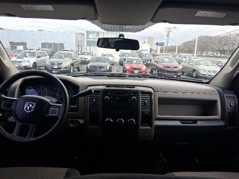 RAM 1500 ST Crew Cab 2WD 2012
