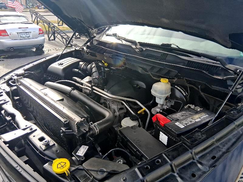 RAM 1500 ST Crew Cab 2WD 2012