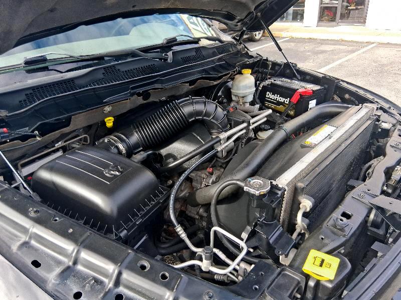 RAM 1500 ST Crew Cab 2WD 2012